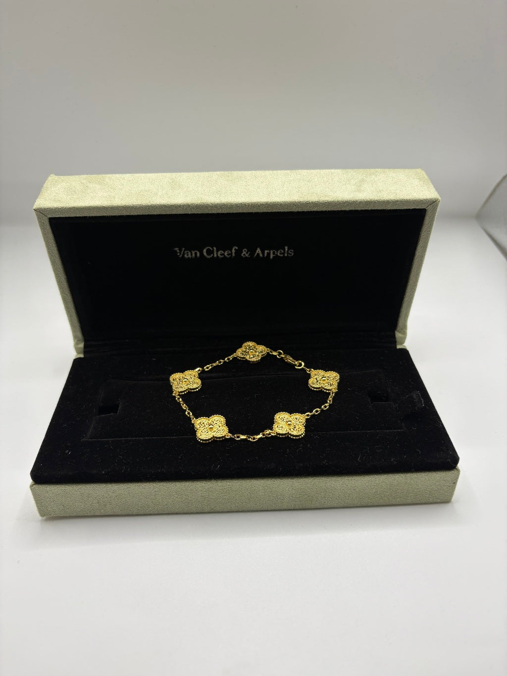 Pulsera Vintage VCA Trébol full oro