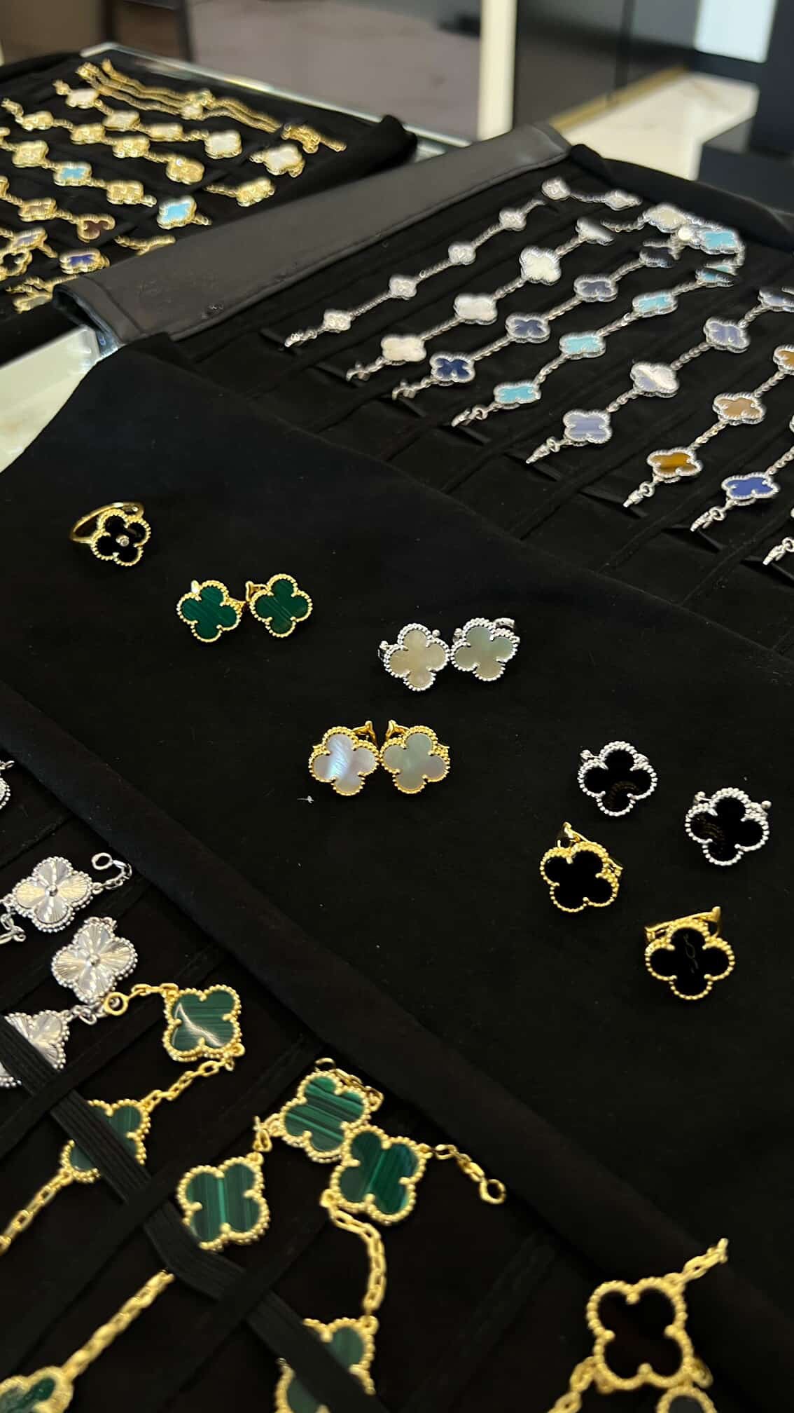 Aretes vintage VCA