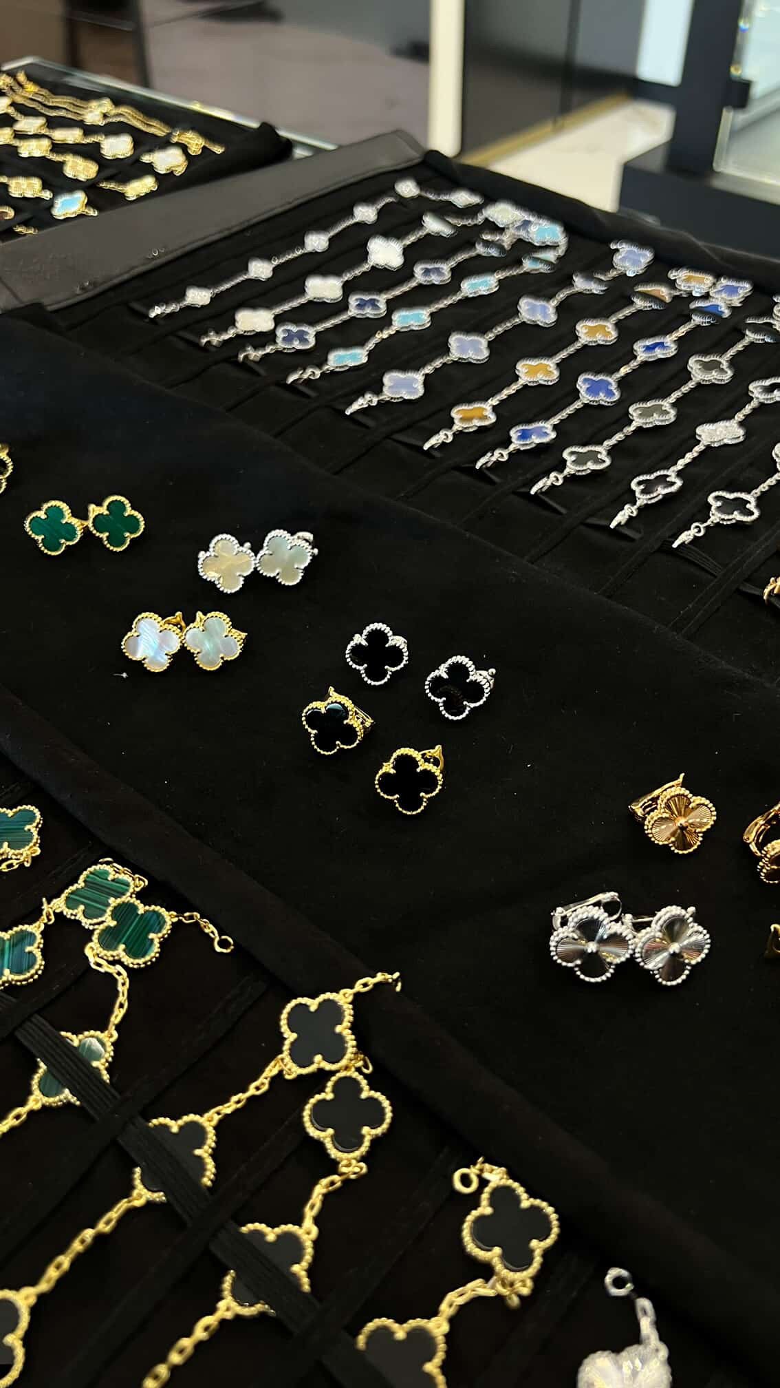 Aretes vintage VCA