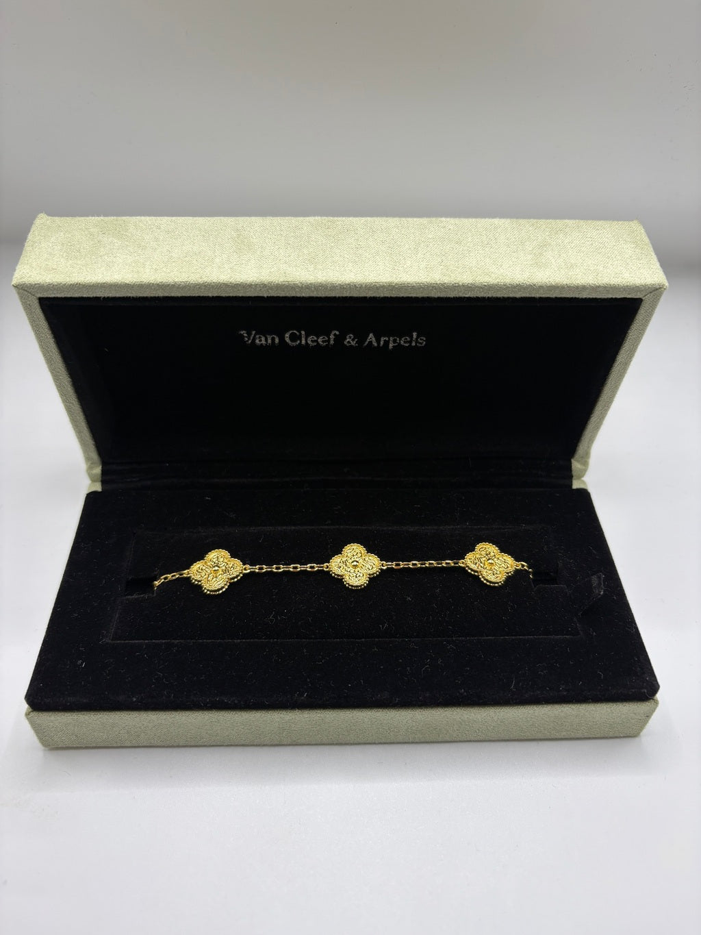 Pulsera Vintage VCA Trébol full oro