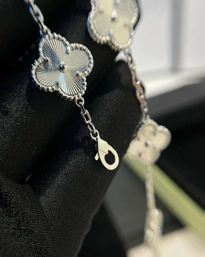 Pulsera Vintage VCA Trébol oro blanco